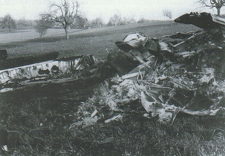 Trümmer auf einem Feld oberhalb von Hämikon